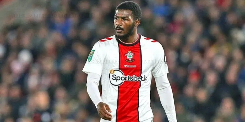 Ainsley Maitland-Niles đang cho Southampton mượn