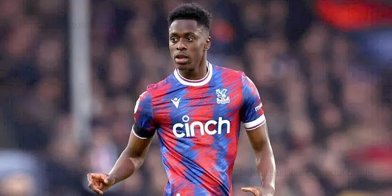 Albert Sambi Lokonga đang cho Crystal Palace mượn