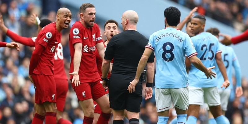 Manchester City (4-1) trước Liverpool